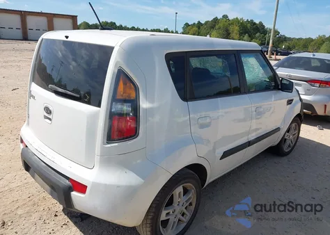 2010 Kia Soul + from USA, damaged, VIN KNDJT2A23A7066851